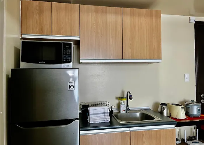 Wanderlust Getaway At Tagaytay High Floor, Balcony With Views & Own Parking